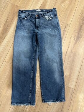 Kensie women’s  Straight Jeans in Dark Blue with Faded Wash